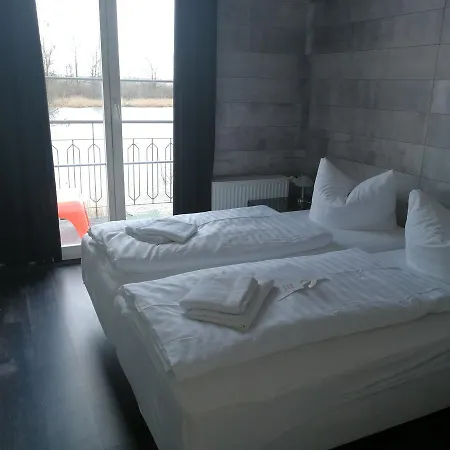 Altes Zollhaus Mescherin Guest house Casekow